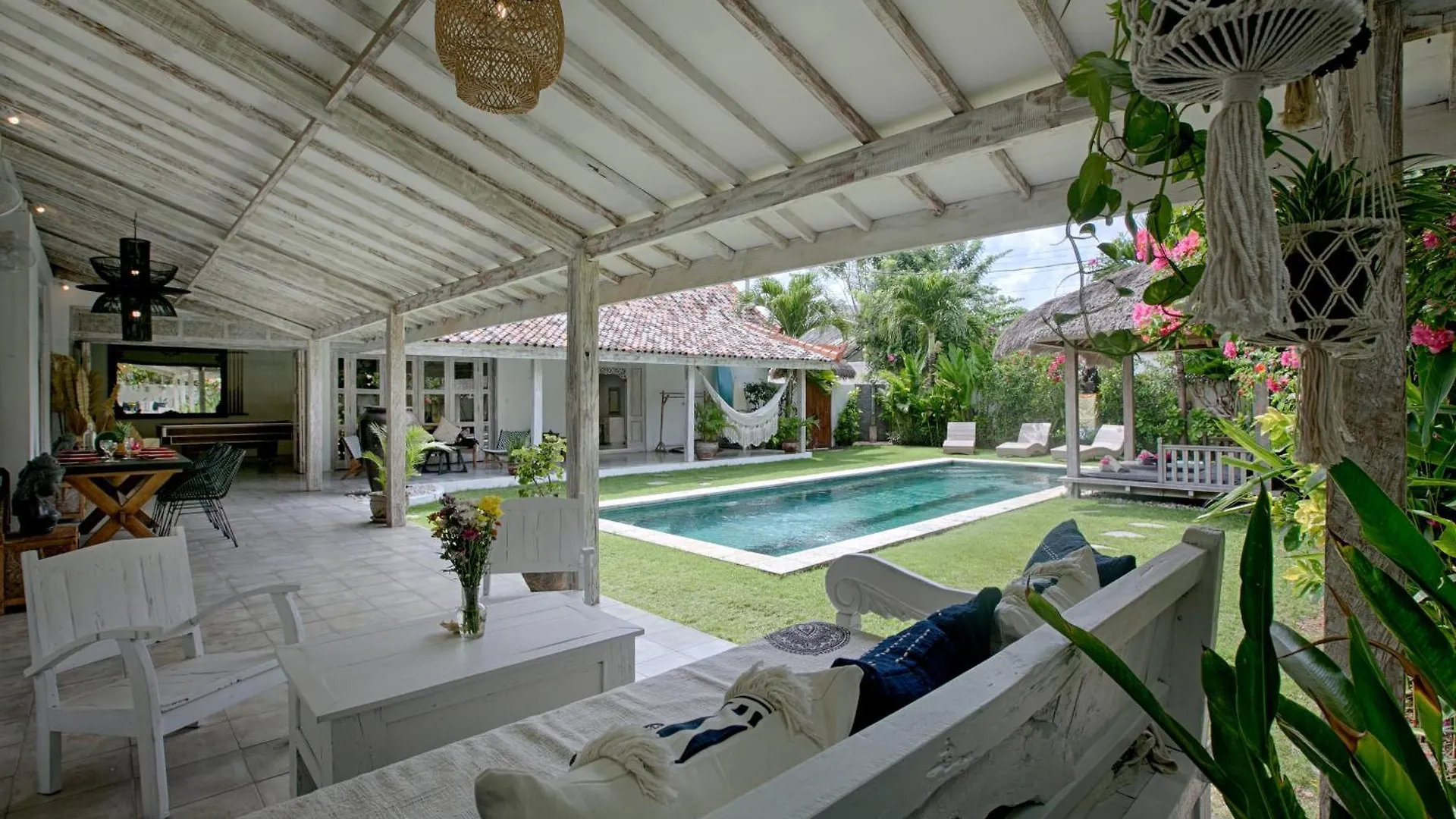 Villas Shiva Complex Pecatu  Indonesia